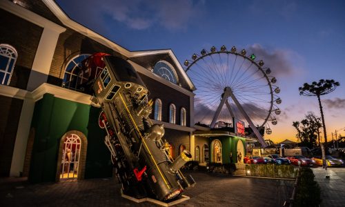 Parque Mundo a Vapor comemora dois anos da roda-gigante que se tornou cartão postal de Canela